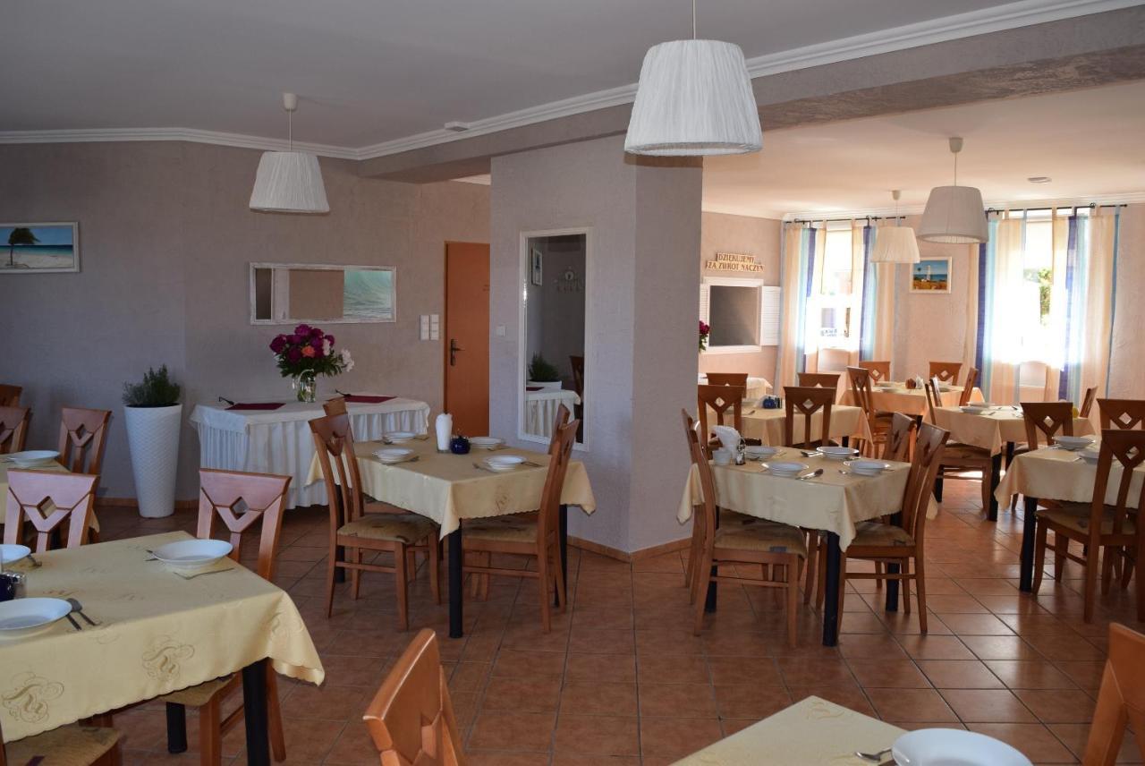 Kalmar Bed and Breakfast Darlowko Buitenkant foto