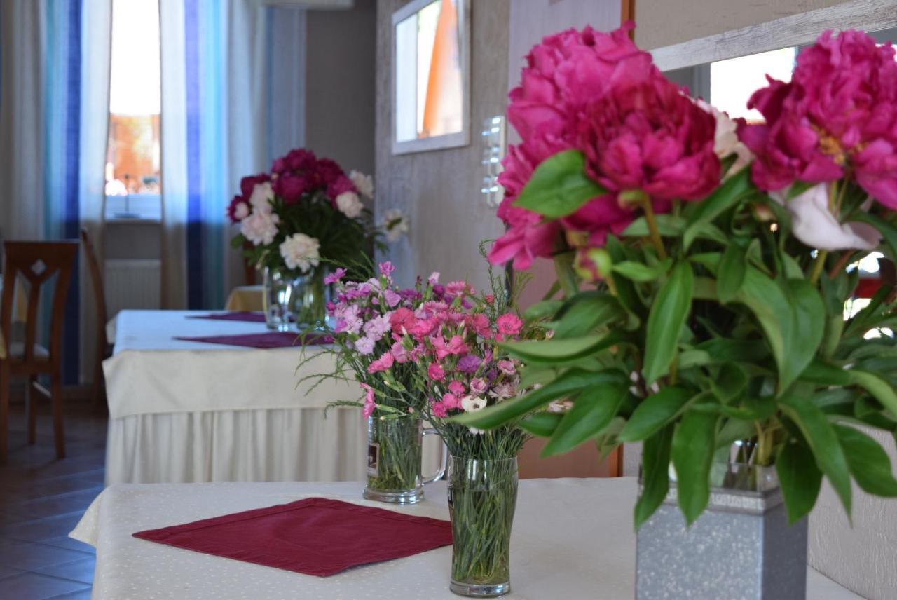 Kalmar Bed and Breakfast Darlowko Buitenkant foto