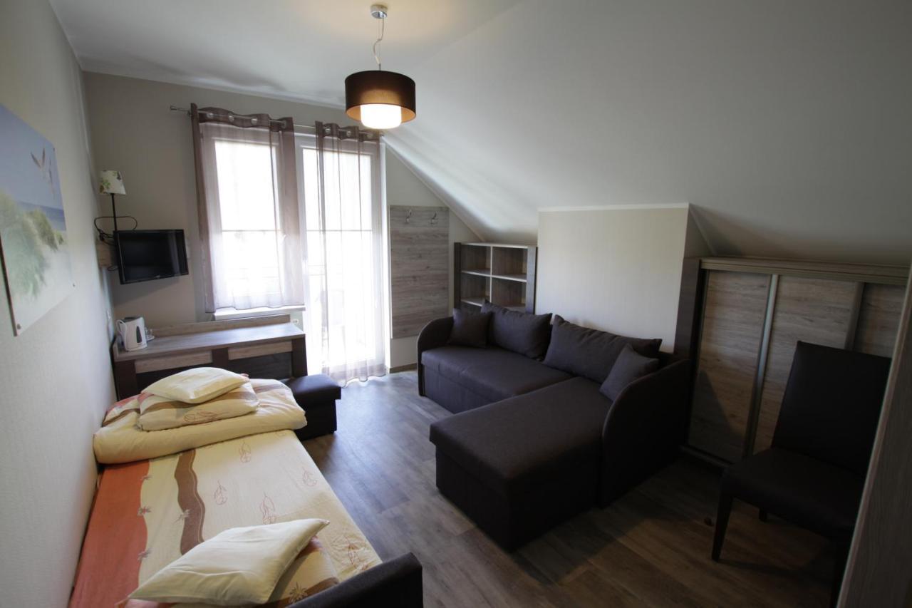 Kalmar Bed and Breakfast Darlowko Buitenkant foto