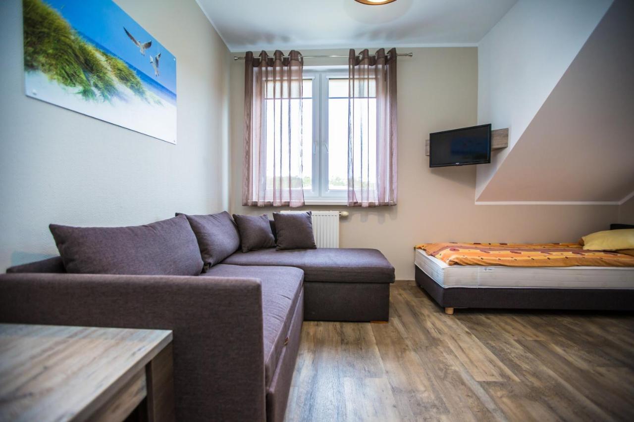Kalmar Bed and Breakfast Darlowko Buitenkant foto