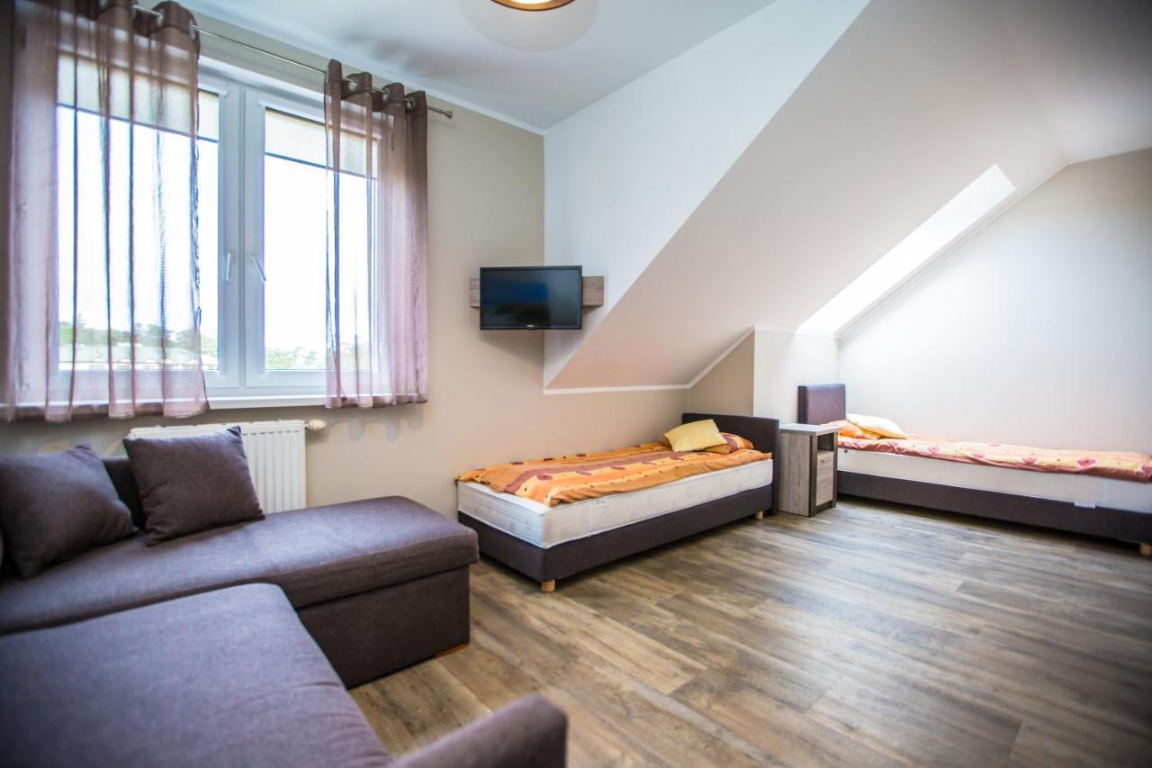 Kalmar Bed and Breakfast Darlowko Buitenkant foto
