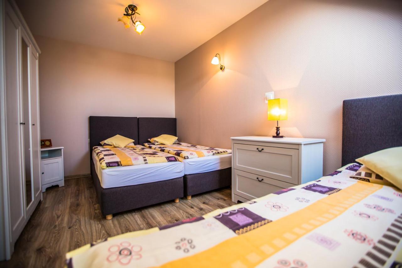 Kalmar Bed and Breakfast Darlowko Buitenkant foto