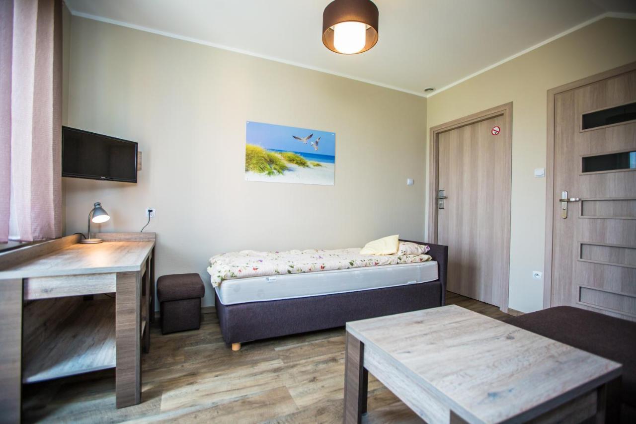 Kalmar Bed and Breakfast Darlowko Buitenkant foto