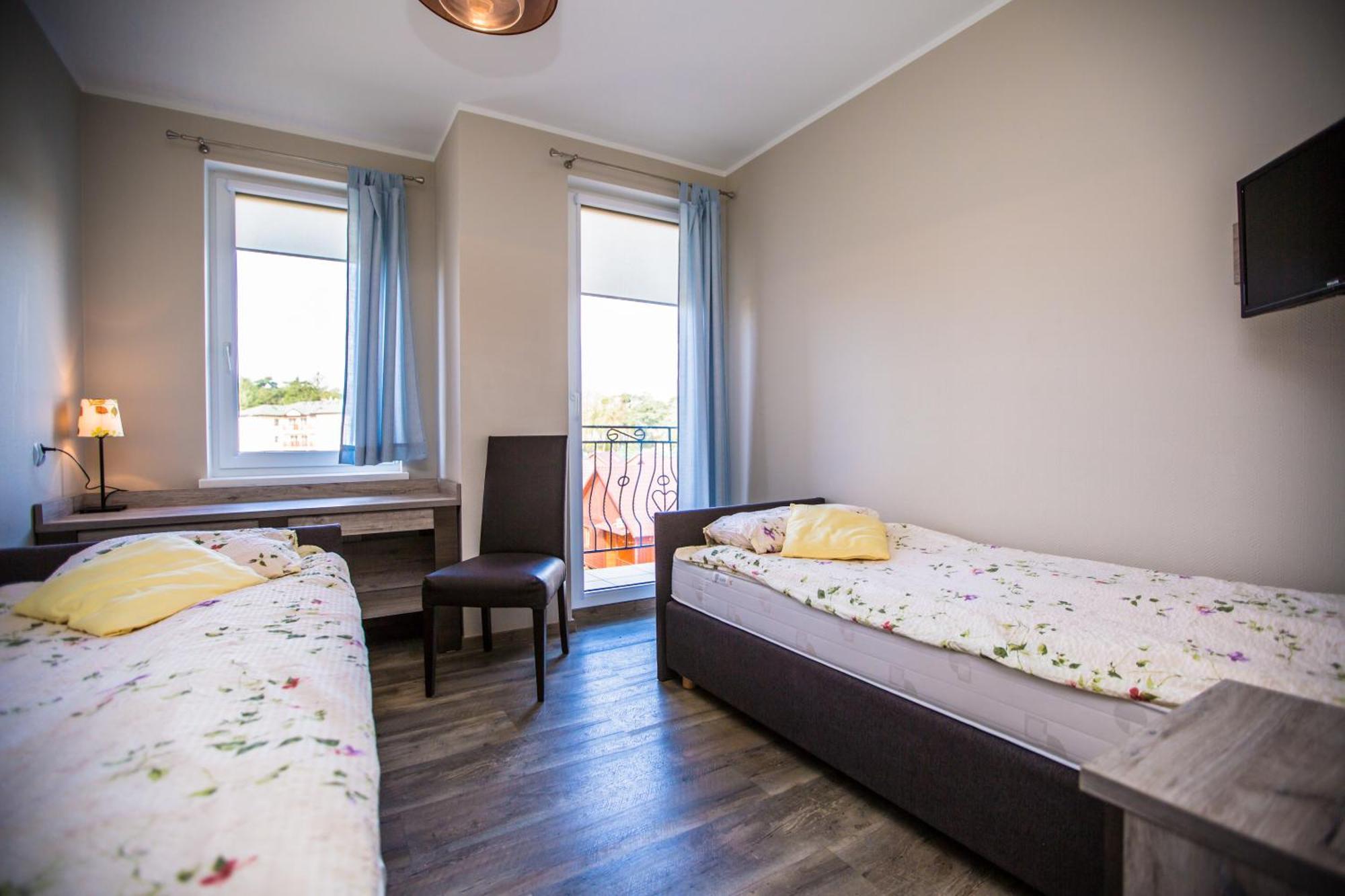 Kalmar Bed and Breakfast Darlowko Buitenkant foto